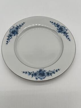 VTG Eschenbach Bavaria Germany Danish Blue Floral Rimmed Porcelain Plate - 7.5"